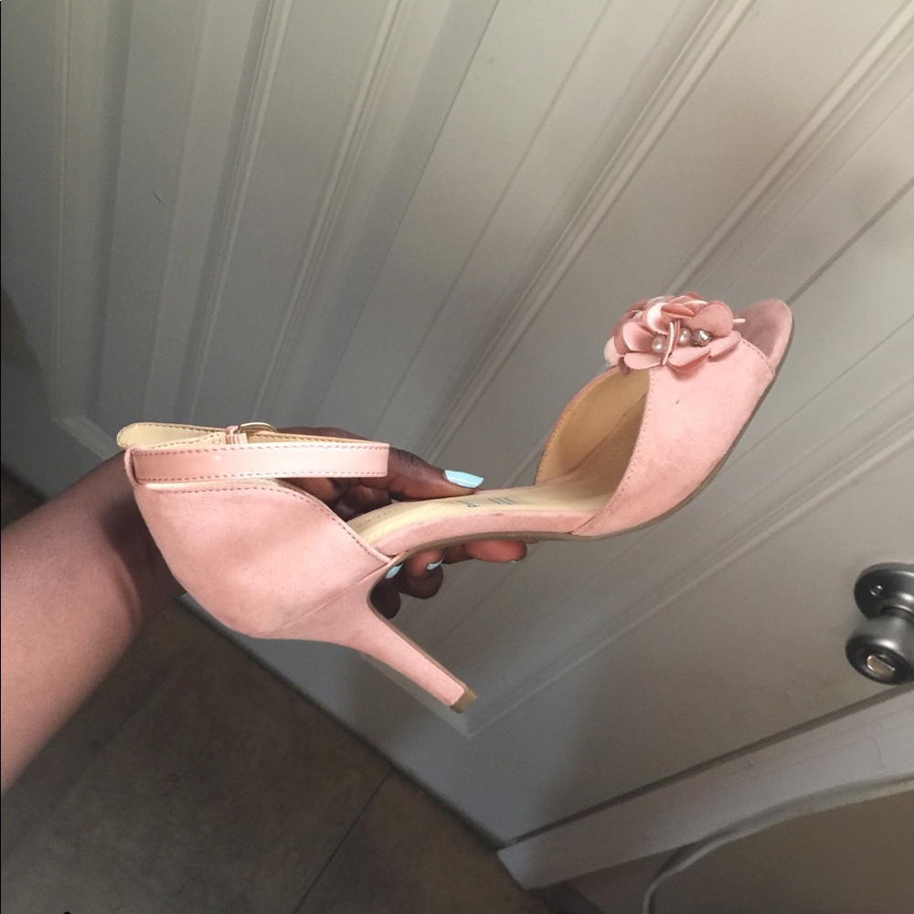 Velvet Liz Clairborne heels